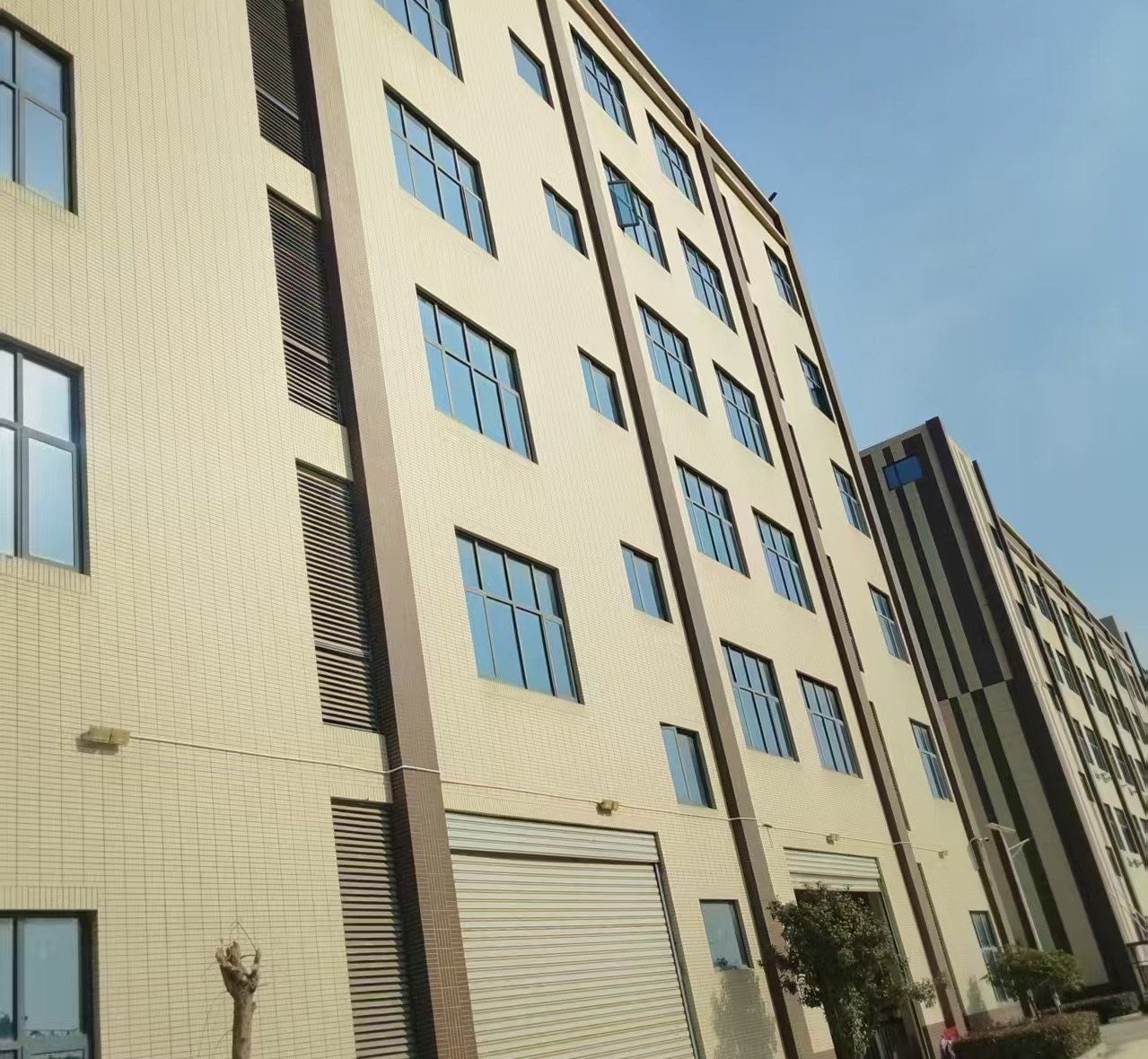 武汉黄陂6层钢结构厂房出租 8000㎡ 产权清晰 适合仓储/生产
