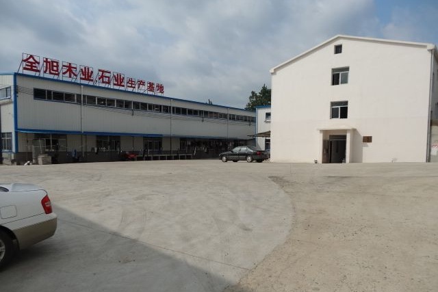 房东直租东山头107国道旁，8元/平，1000平单层钢构，园内场地大,车辆进出方便