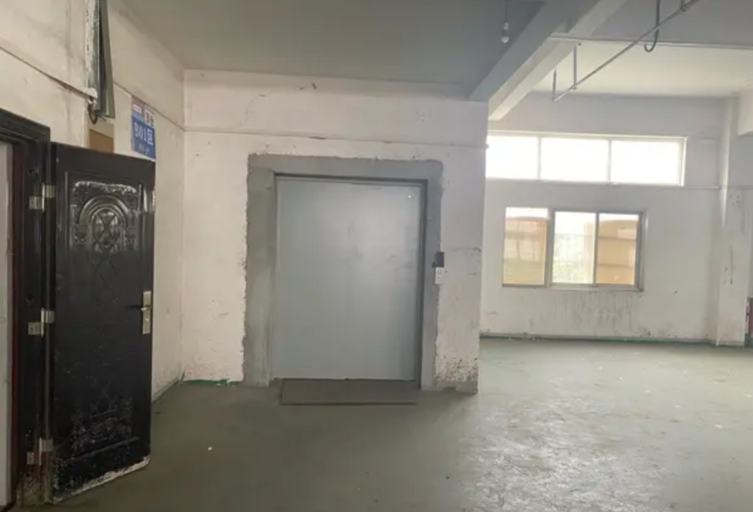 东西湖走马岭明典工业园A2栋东二层厂房出租